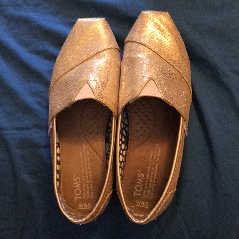 Gold Women’s Toms